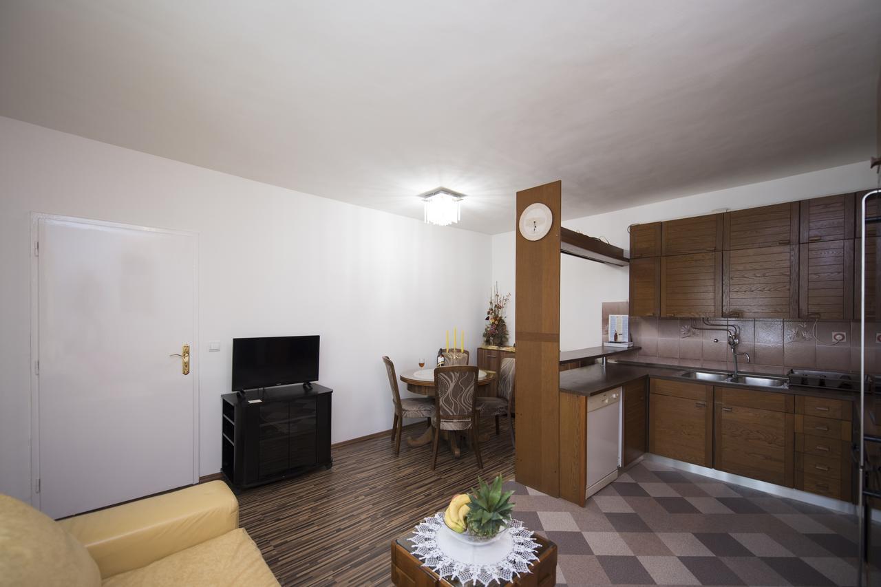Apartment D&A Split Exterior photo